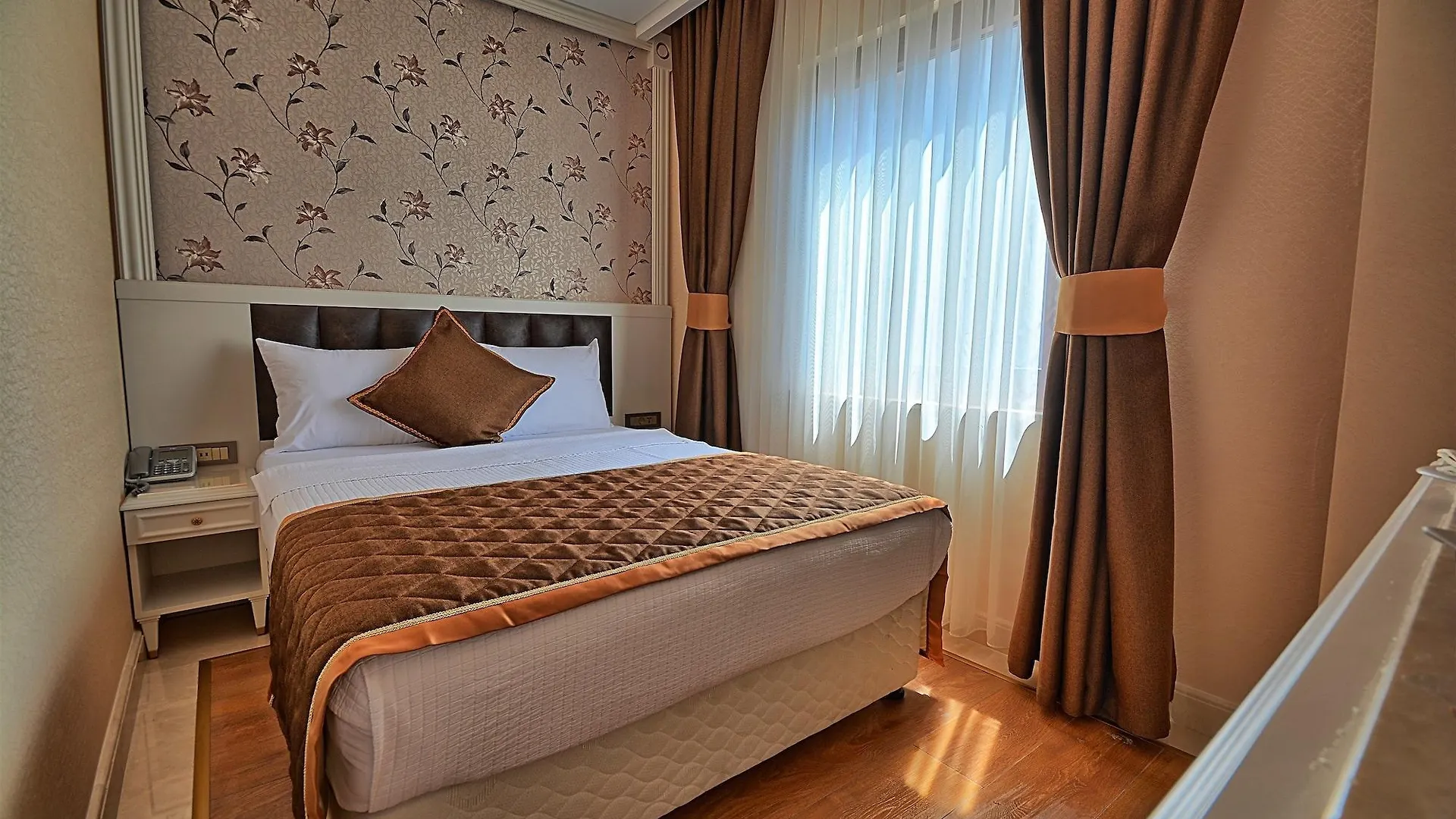 Samir Deluxe Hotel Istanbul 4*,
